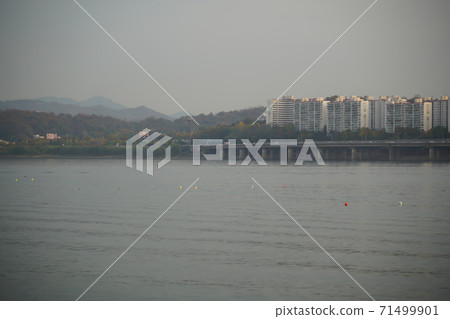 Han River, Seoul 71499901