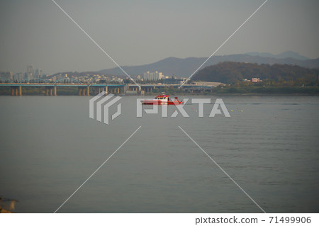 Han River, Seoul Han River, Seoul 71499906