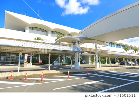 [Miyazaki Prefecture] Miyazaki Airport in fine weather 71501511