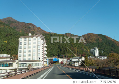 On a clear autumn day without clouds, I went to "Kinugawa Onsen", which I walked with Nikko Toshogu, from early morning. On a clear autumn day without clouds, I went to "Kinugawa Onsen", which I walked with Nikko Toshogu, from early morning. 71512070
