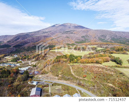 Mt. Fubo drone photographed from Shichikashuku in late autumn Autumn leaves Shichikashuku Town, Miyagi Prefecture Mt. Fubo drone photographed from Shichikashuku in late autumn Autumn leaves Shichikashuku Town, Miyagi Prefecture 71512437