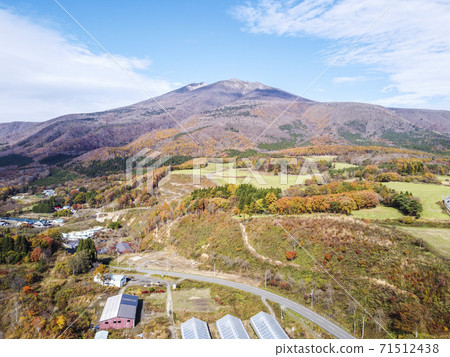 Mt. Fubo drone photographed from Shichikashuku in late autumn Autumn leaves Shichikashuku Town, Miyagi Prefecture Mt. Fubo drone photographed from Shichikashuku in late autumn Autumn leaves Shichikashuku Town, Miyagi Prefecture 71512438