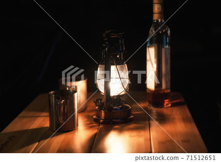 燈和威士忌 71512651
