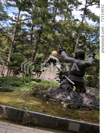 << Rear view of "Musubi no Mikami" who is worshiped by "Izumo Taisha" "Sakitama" (Shimane Prefecture) << Rear view of "Musubi no Mikami" who is worshiped by "Izumo Taisha" "Sakitama" (Shimane Prefecture) 71514652