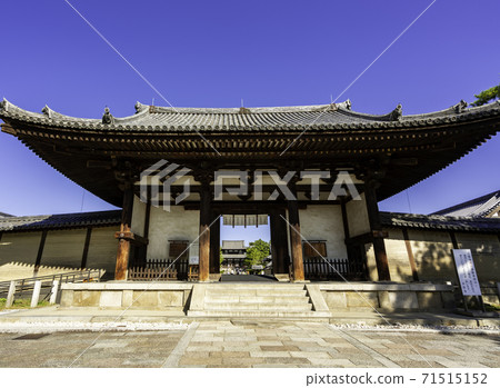 Horyuji Temple Namdaemun, Ikaruga Town, Ikoma District, Nara Prefecture 71515152