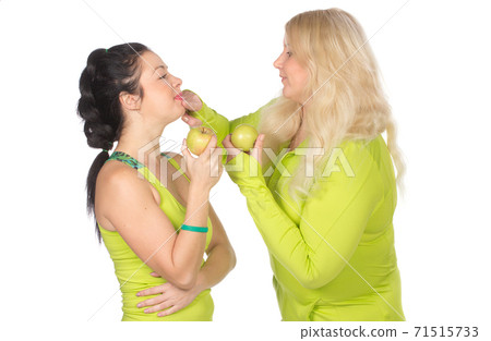 Fit girls with apple Fit girls with apple 71515733