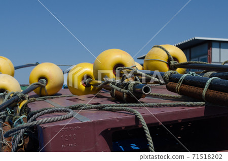 Seaside fishing gear 71518202