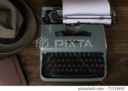 old typewriter old typewriter 71518491