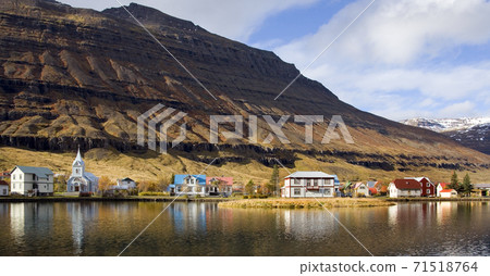Township of Seydisfjordur - Iceland 71518764