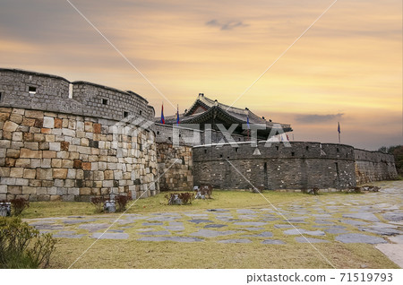 Suwon Hwaseong Fortress Outing 71519793