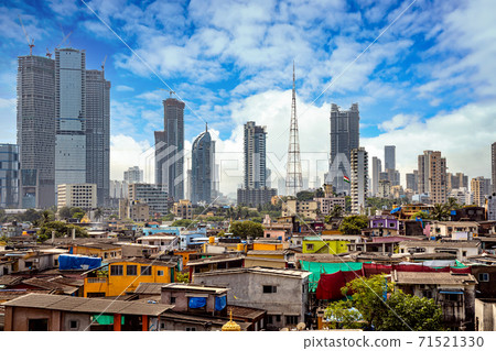 Views of slums on the shores of mumbai 71521330