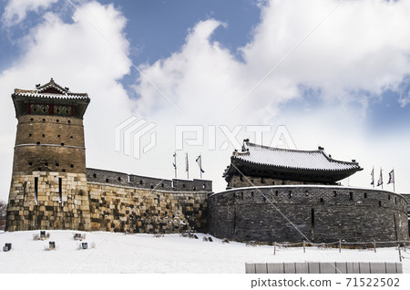 Suwon Hwaseong Suwon Hwaseong 71522502