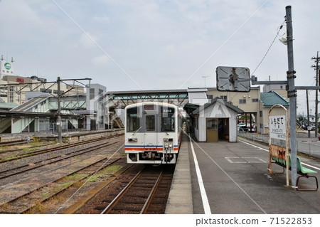 Kanto Railway / Joso Line Shimodate Station Regular Train Kiha 2400 (Chikusei City, Ibaraki Prefecture) Kanto Railway / Joso Line Shimodate Station Regular Train Kiha 2400 (Chikusei City, Ibaraki Prefecture) 71522853