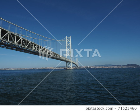 [兵庫]世界上最長的懸索橋明石海峽大橋 71523460