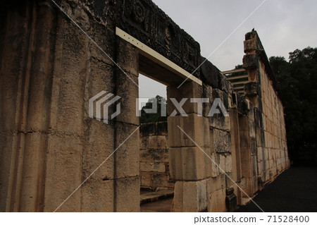 Capernaum 71528400