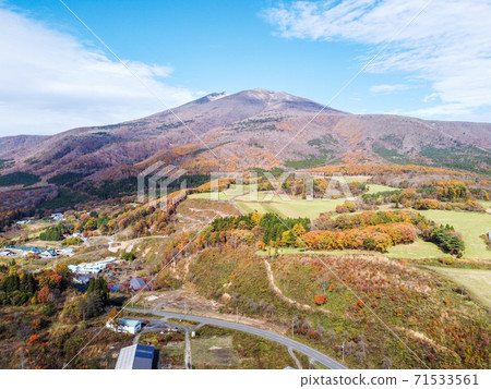 Mt. Fubo drone photographed from Shichikashuku in late autumn Autumn leaves Shichikashuku Town, Miyagi Prefecture Mt. Fubo drone photographed from Shichikashuku in late autumn Autumn leaves Shichikashuku Town, Miyagi Prefecture 71533561