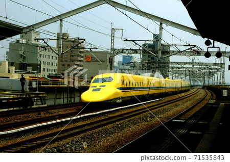 黃醫生在福山站跑 黃醫生在福山站跑 71535843