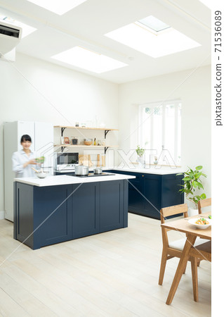 Dining kitchen interior image Dining kitchen interior image 71536089
