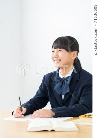 Junior high school, high school, female, study, examination, education, learning Junior high school, high school, female, study, examination, education, learning 71536609