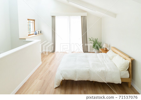 Bedroom bedroom interior image 71537076