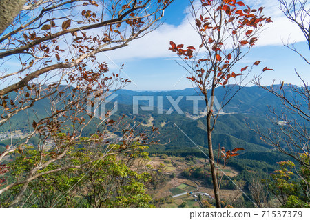 從Nihonboso(Soji Kogen)的Kuruson山的山路上看到的風景 從Nihonboso(Soji Kogen)的Kuruson山的山路上看到的風景 71537379