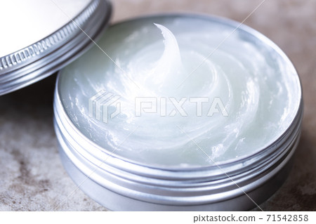 Moisturizing skin Vaseline Moisturizing skin Vaseline 71542858