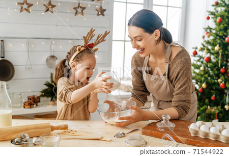 Cooking Christmas cookies Cooking Christmas cookies 71544922