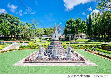 A view of a model of Wat Arun, Bangkok in Mini Siam park in Pattaya Thailand. 71546958