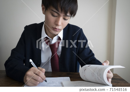 男學生要學習 71548516