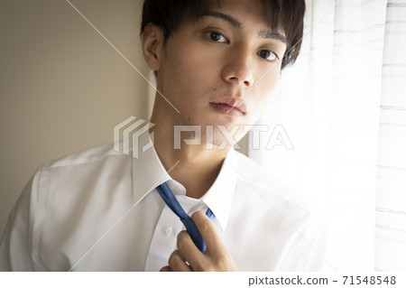 Businessman who makes dressing 71548548