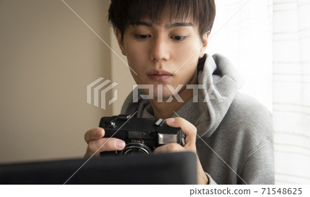 Camera and male 71548625