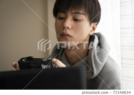 Camera and male 71548634