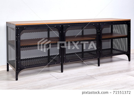 Rack shoe stand with metal frame and wooden shelves. 71551372