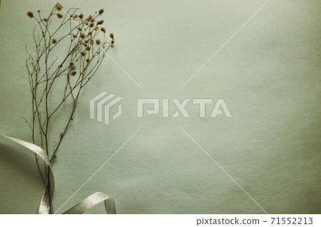 Christmas composition. Christmas decorations, branch of dry grass, fir tree branches on Gray background. Flat lay, top view, copy space Christmas composition. Christmas decorations, branch of dry grass, fir tree branches on Gray background. Flat lay, top view, copy space 71552213