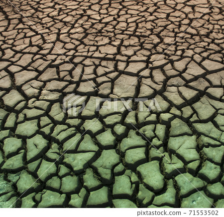 Dry soil Dry soil 71553502