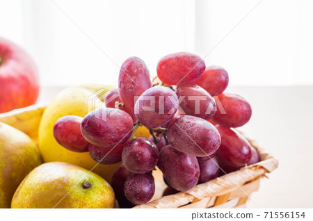 Red seedless grapes Red seedless grapes 71556154
