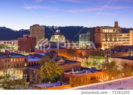 Asheville, North Carolina, USA 71561205