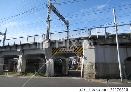 京成高架線荒川區荒川 71576236