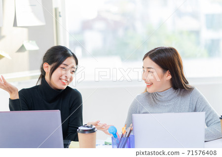 Women business conversation Women business conversation 71576408