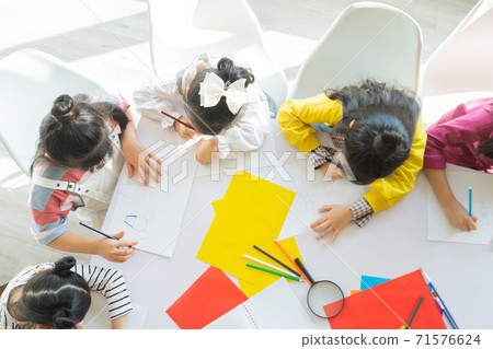 Group of kid, studying Group of kid, studying 71576624