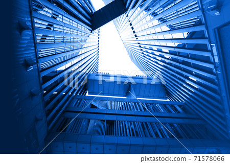 Looking up at the Yurakucho Marion department store building 71578066