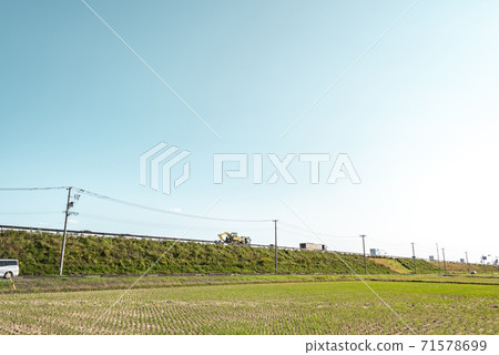 東部重建之路 71578699