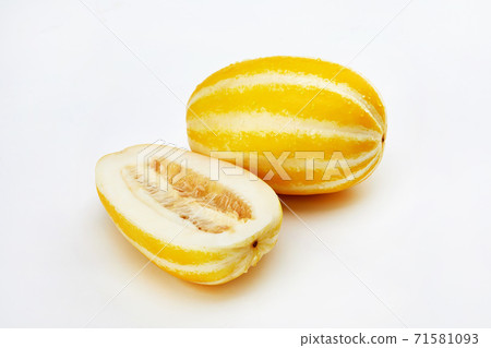 Melon, fruit, 71581093