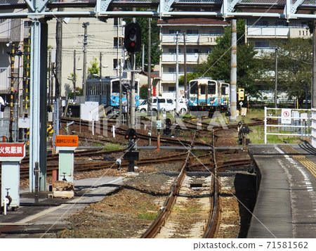 Regular train Kiha 54 stopped at JR Shikoku Uwajima Station Regular train Kiha 54 stopped at JR Shikoku Uwajima Station 71581562