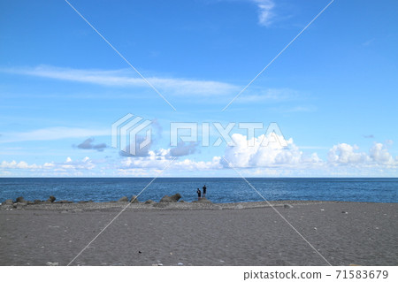 風平浪靜的海邊 風平浪靜的海邊 71583679