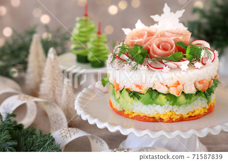 Christmas cake sushi Christmas cake sushi 71587839