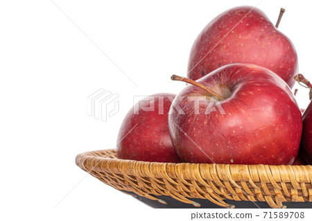 Red apple on white Red apple on white 71589708