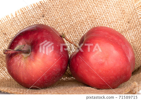Red apple on white Red apple on white 71589715