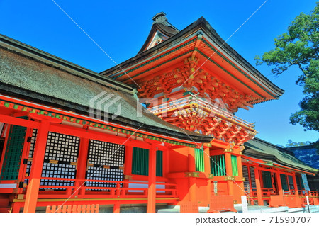 [Oita Prefecture] Usa Jingu under fine weather Nanchuromon 71590707