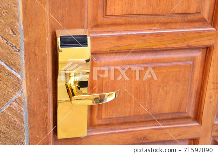 Card key type door Card key type door 71592090